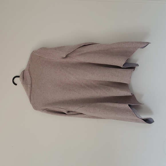 Sweater - Picture 3 of 3